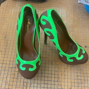 Mascotte Lime & Brown High Heels